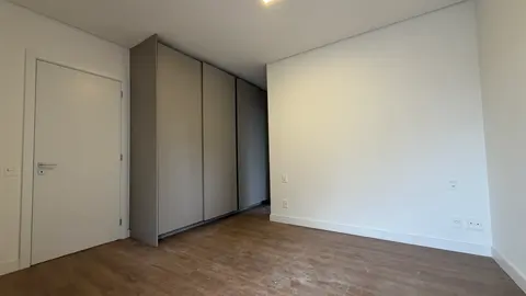 Apartamento de 3 quartos para alugar no Edifício Luar, Vale do Sereno — imagem 6