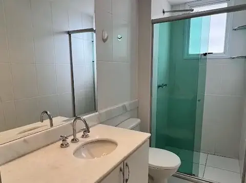 Banheiro — apartamento no Helbor Trend, Vila da Serra