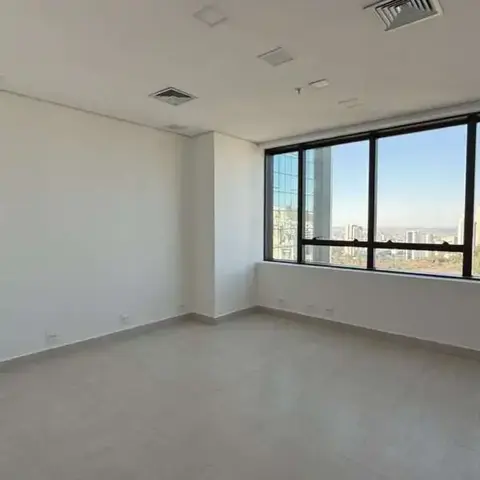 Sala Comercial à venda no Icon Vila da Serra — imagem 1