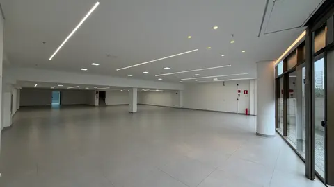 Loja para alugar na Alameda Oscar Niemeyer, Vila da Serra — imagem 1