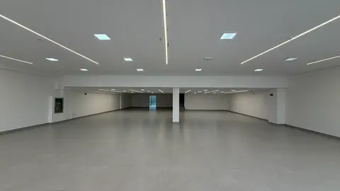 Loja para alugar na Alameda Oscar Niemeyer, Vila da Serra — imagem 2