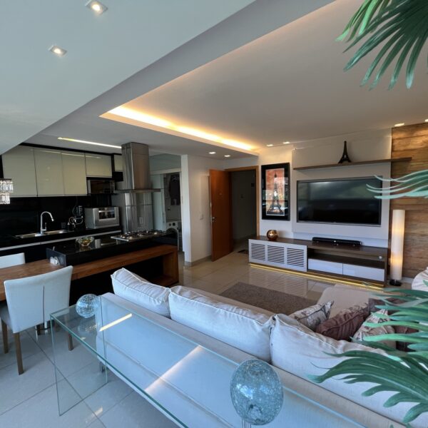 Sala integrada à varanda Apartamento mobiliado de 2 Quartos, com 2 vagas, à venda por R$920.000,00 no Condomínio Cennario Vila da Serra