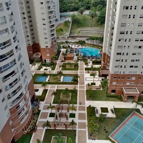 Vista Apartamento de 3 Quartos, com 2 vagas, à venda por R$1.190.000,00 no Condomínio Metrópole, Vila da Serra