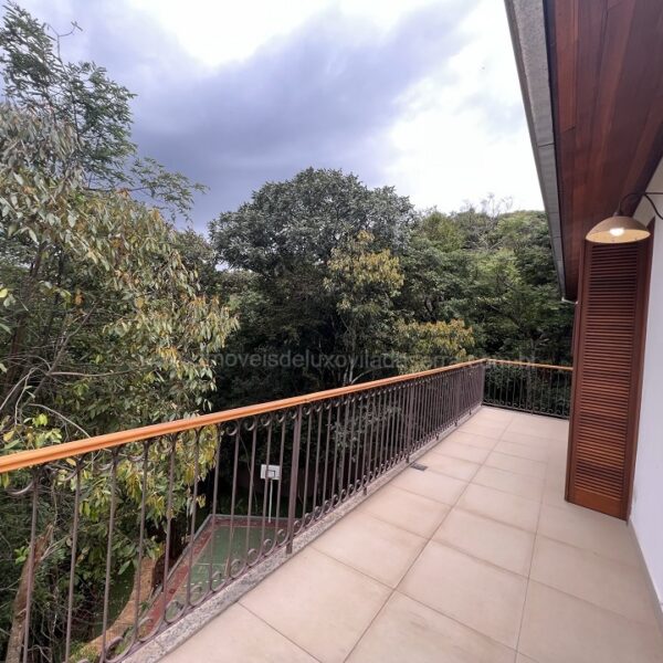 varanda suíte master Casa de 4 Quartos, com 5 vagas à venda por R2.600.000,00, no Condomínio Bosque do Jambreiro, Nova Lima - MG