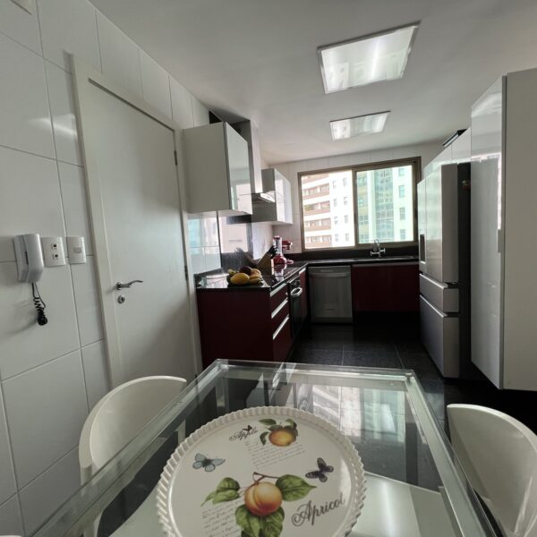 Cozinha Apartamento semimobiliado, de 4 Quartos, com 4 vagas, para aluguel, por R$26.000,00 no Grand Líder Olympus Apolo, Vila da Serra, Nova Lima - MG
