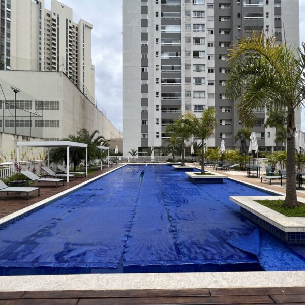 Piscina Apartamento de 2 Quartos, com 2 vagas, à venda por R$880.000,00 no Condomínio Wings Vila da Serra, Nova Lima - MG