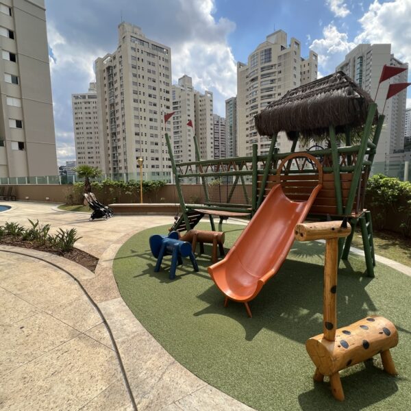 Espaço Kids Apartamento de 3 quartos, 2 vagas, à venda por R$1.600.000,00 no Condomínio Four Seasons, Vila da Serra