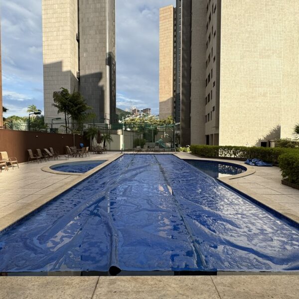 Piscina Apartamento de 04 Quartos, com 160m², à venda por R$2.400.000,00 em Belvedere Belo Horizonte - MG