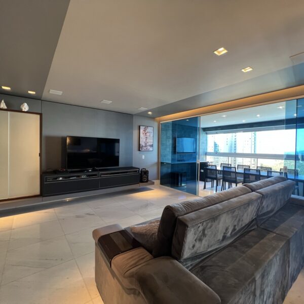 Sala de tv Apartamento de 04 Quartos, com 05 vagas, à venda por R$4.300.000,00 no Mont Tremblant Vila da Serra, Nova Lima - MG