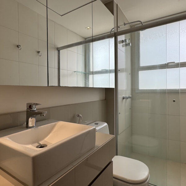Banho Apartamento de 2 Quartos Duplex à venda por R1.070.000,00 no Edifício Inovatto, Vila da Serra