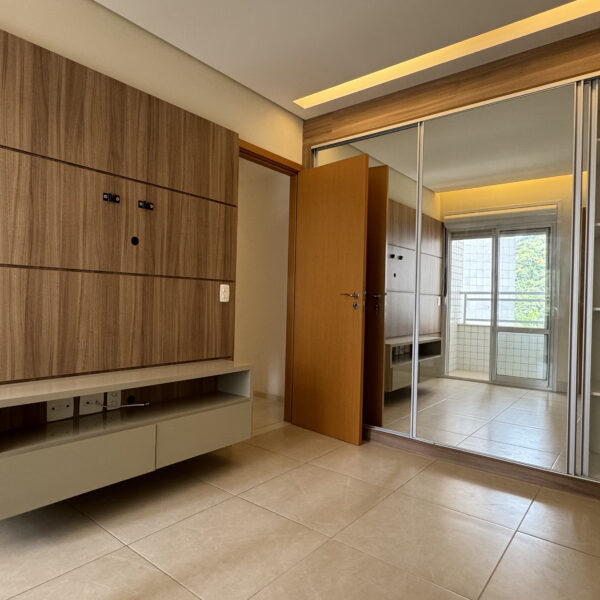 Suíte Apartamento de 2 Quartos Duplex à venda por R1.070.000,00 no Edifício Inovatto, Vila da Serra