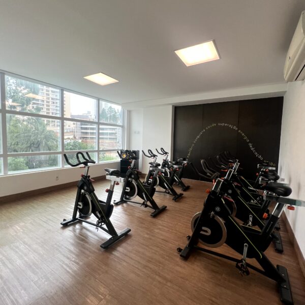 Academia bike Apartamento de 01 quarto para alugar por R$5.000,00 no Soho Vila da Serra