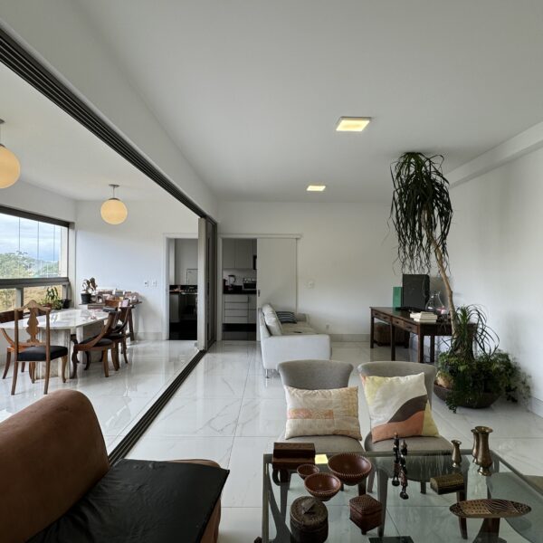 Sala - varanda apartamento de 4 Quartos a venda por R$ 2.790.000,00 no Residencial Boulder, Vale do Sereno Nova Lima - MG