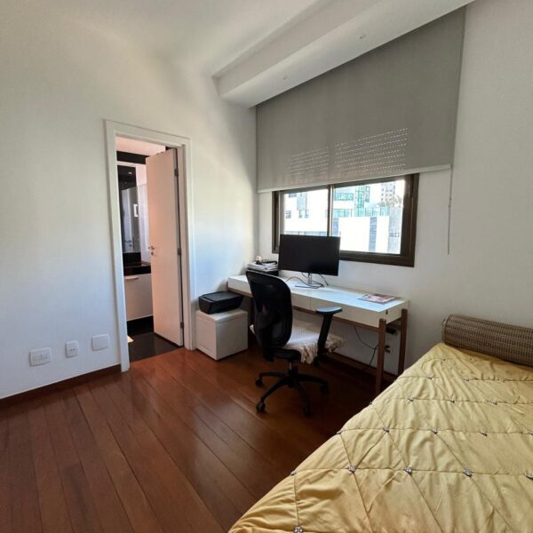 Suíte master apartamento a venda na Lagoa Seca Belvedere Belo Horizonte por R$3.720.000,00