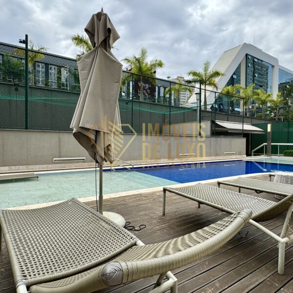 Piscina Apartamento para alugar na Alameda Oscar Niemeyer Vila da Serra Don Cielo