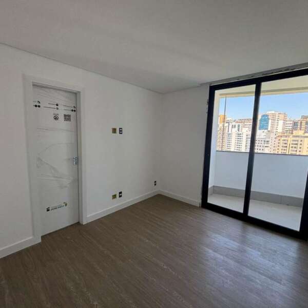 Suíte com varanda Apartamento Duplex 4 suítes à venda no Edifício Miró Vale do Sereno Nova Lima