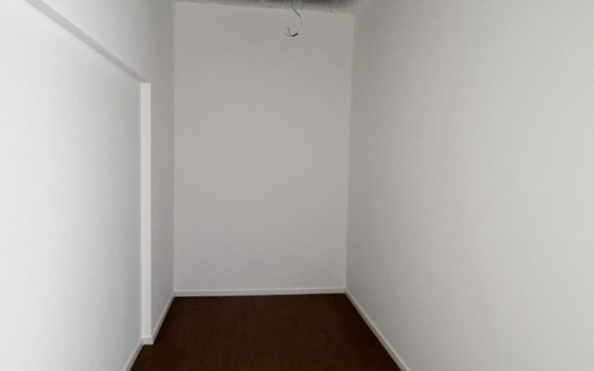 Closet suíte Apartamento com 4 quartos à venda no Le Sommet