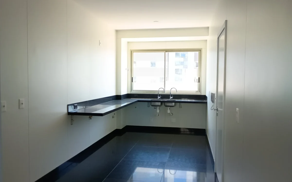 Apartamento de 4 quartos à venda no Vale do Sereno Edifício Denver