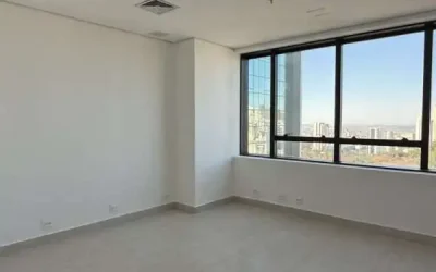 Janela - Sala Comercial à venda no Icon Vila da Serra