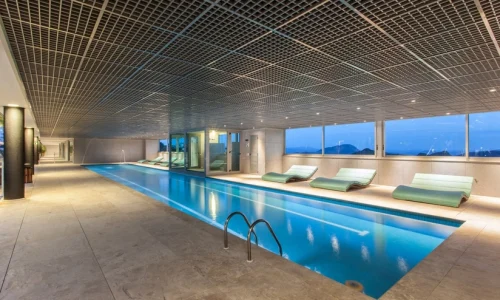 Piscina Coberta Do Bordeaux