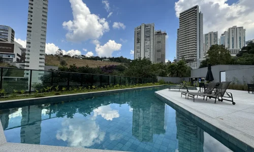 Piscina área de descanso Gazzinelli Vale do Sereno