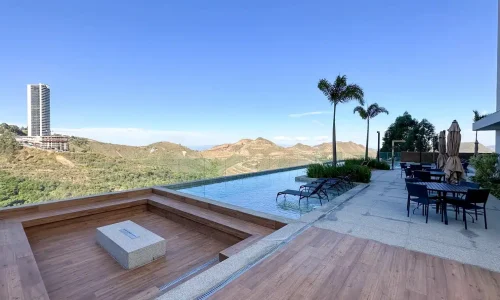 Piscinas Absoluto Vila da Serra