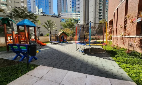 Play ground Metrópole Vila da Serra Nova Lima