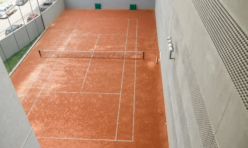 Quadra de saibro The Falls Vila da Serra