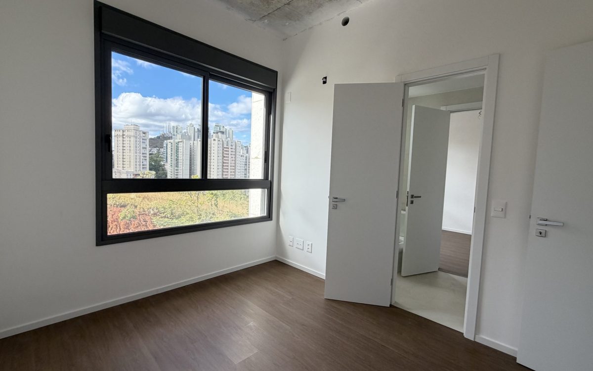 Semi suíte menina Apartamento com 4 quartos à venda no Le Sommet