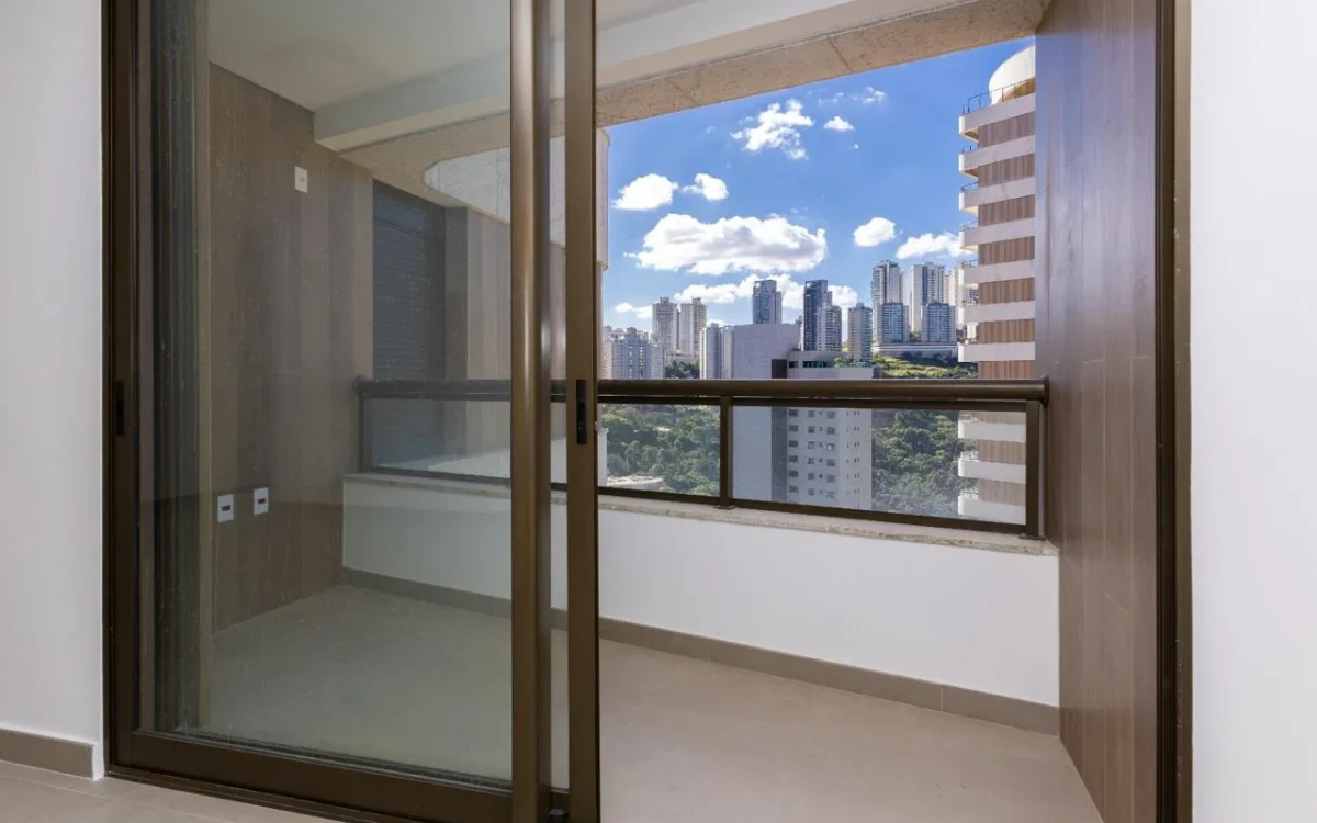 Apartamento com 4 quartos à venda no Vale do Sereno Edifício Luar