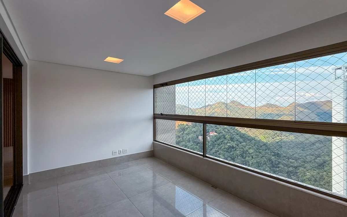 Apartamento com 4 quartos à venda no Vale do Sereno Edifício Vilaró