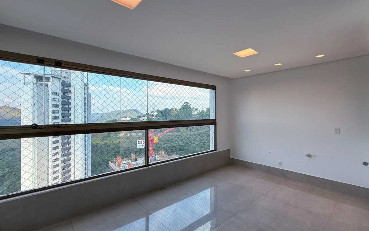 Apartamento com 4 quartos à venda no Vale do Sereno Edifício Vilaró