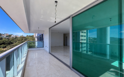 Varanda enorme Suíte de visita Apartamento com 4 suítes à venda no Green Arch