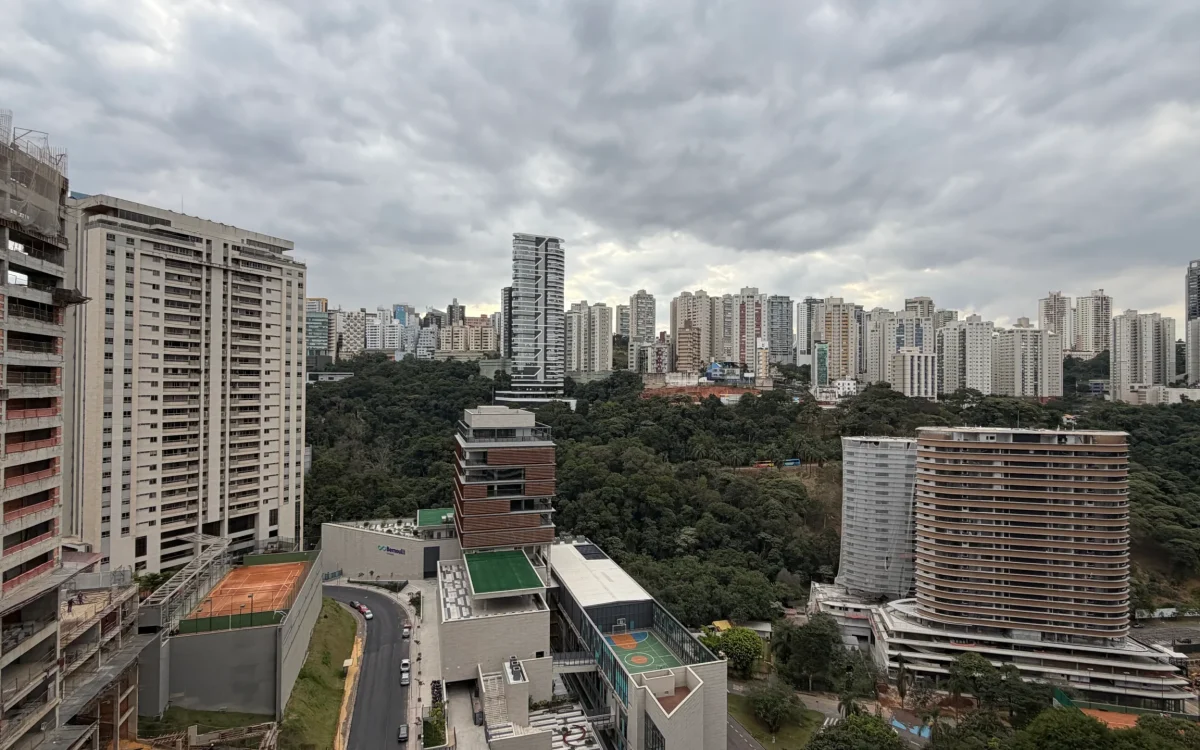 Apartamento de 3 quartos para alugar no Vale do Sereno Condomínio Luar