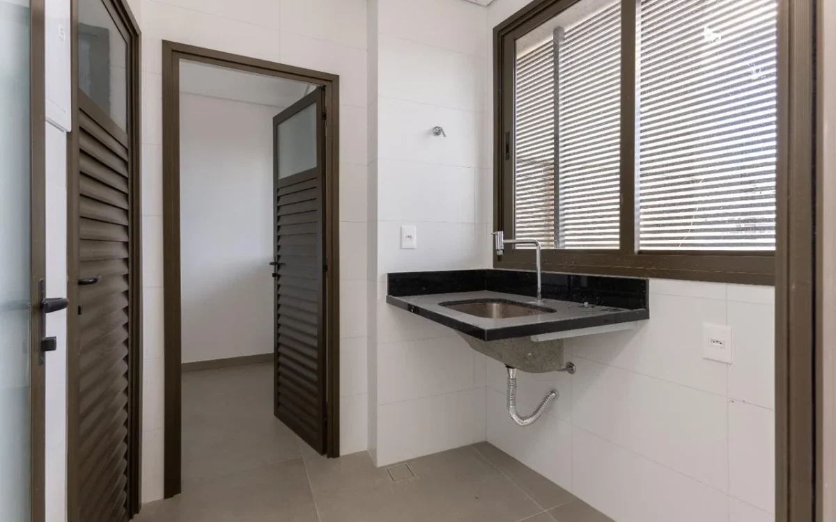 Apartamento com 4 quartos à venda no Vale do Sereno Edifício Luar