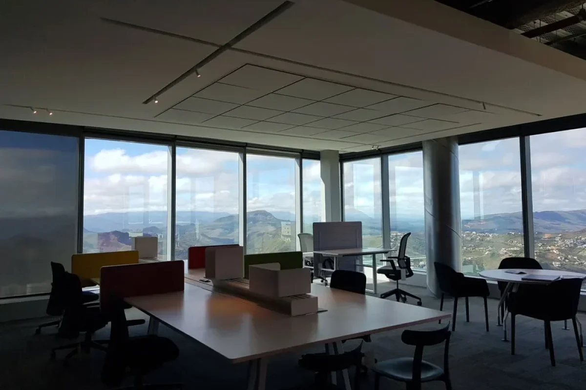 Escritório com Vista no Condomínio Concordia