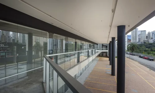 Lojas 2 Nível no Condomínio Conartes Tower