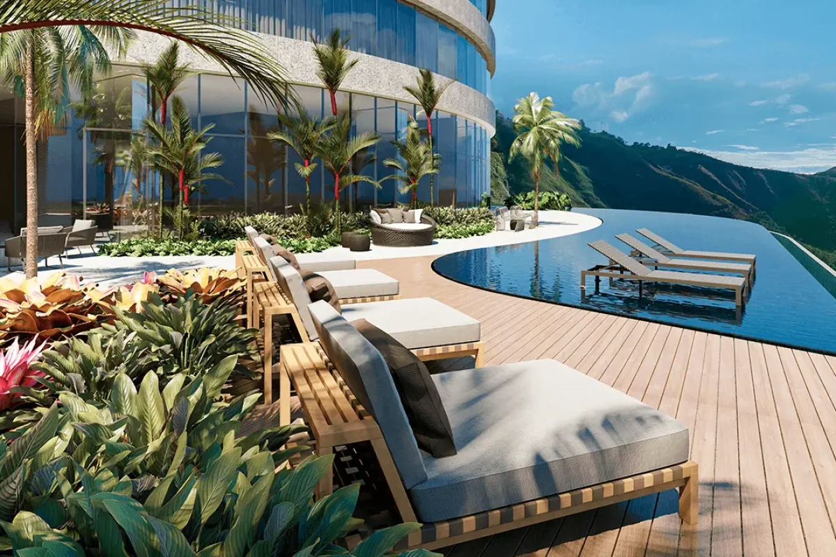 Piscina Descoberta no Condomínio Quatro Ventos