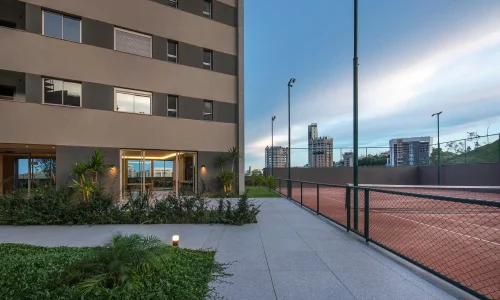 Quadra Tênis Jardim no Condomínio Dom Henrique