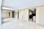 Sala com Parede de Espelhos Apartamento Cinecittà Vila da Serra