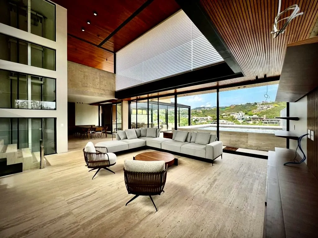 Elevador Casa à venda condomínio Vale dos Cristais, por R$13.900.000,00
